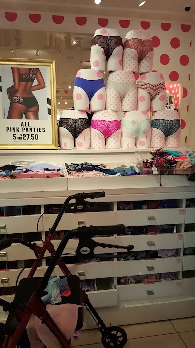 Victoria's Secret & PINK by Victoria's Secret 0