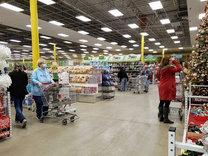 Darlington Holiday Warehouse 7