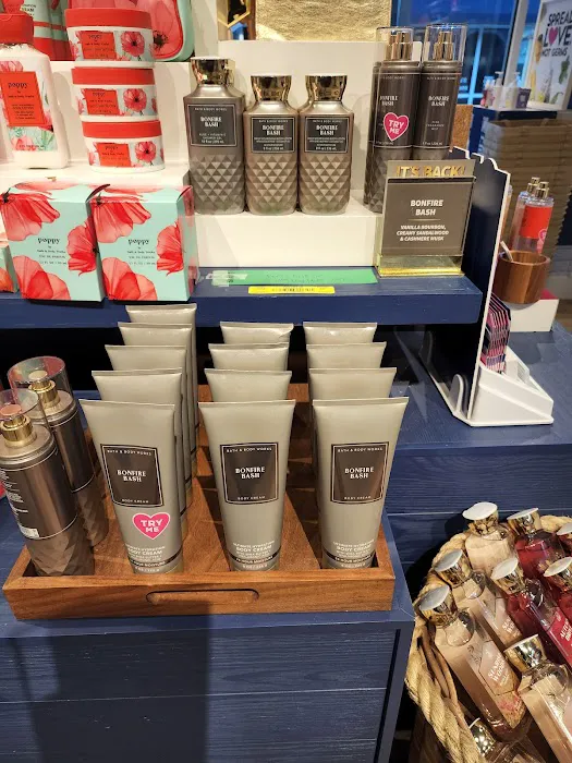 Bath & Body Works 9