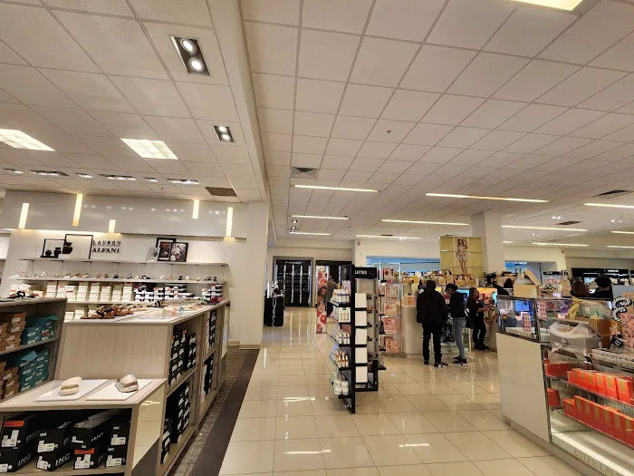 Macy's 0