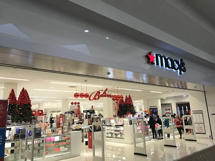 Macy's 9