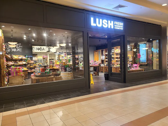 Lush Cosmetics Mayfair Mall 1