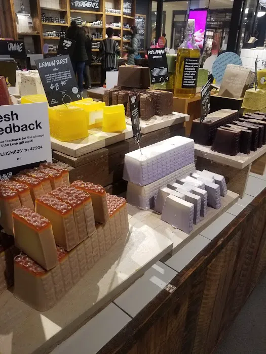 Lush Cosmetics Mayfair Mall 3