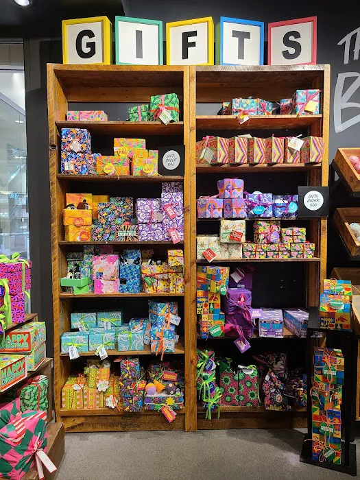 Lush Cosmetics Mayfair Mall 5