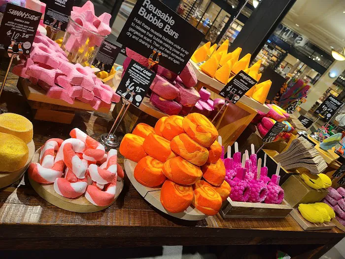 Lush Cosmetics Mayfair Mall 9