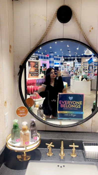 Bath & Body Works 9