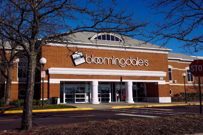 Bloomingdale's Outlet 2