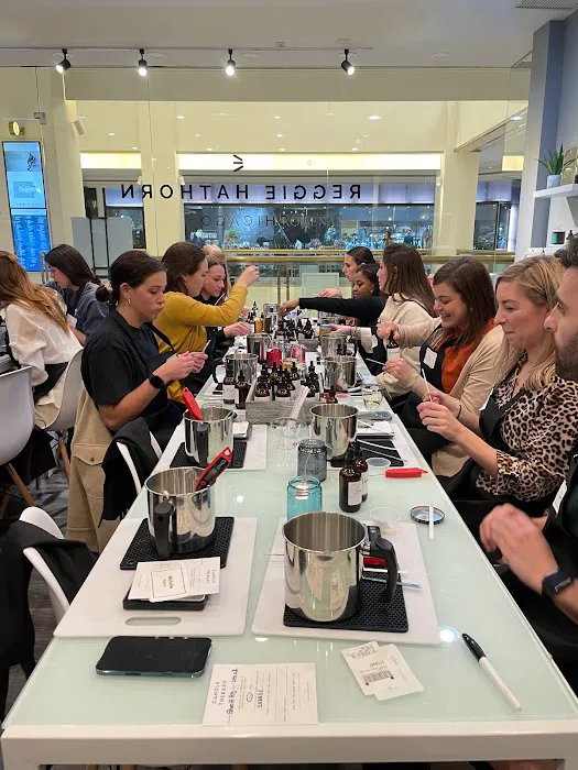 Reggie Hathorn Chicago | Candle and Perfume Making Classes 8