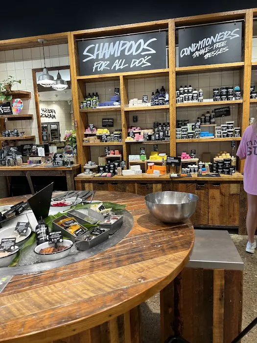 Lush Cosmetics Old Orchard 4