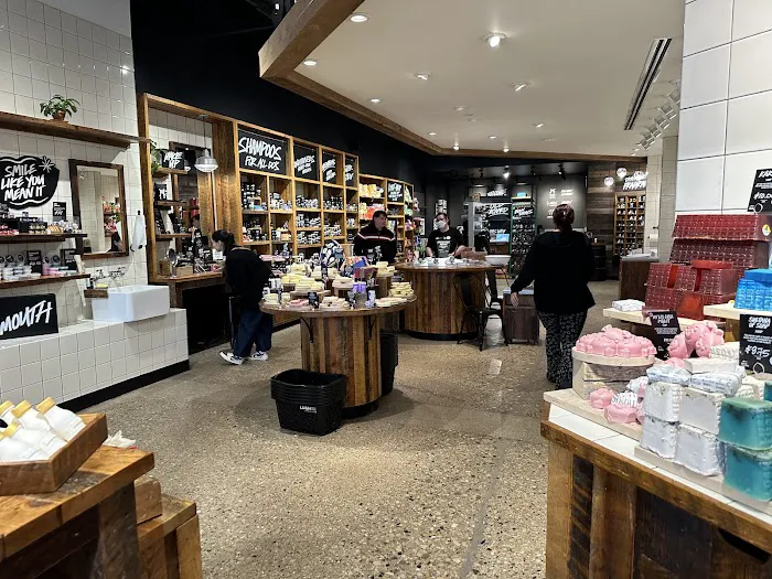 Lush Cosmetics Old Orchard 7