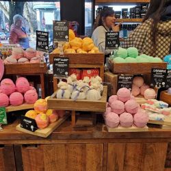 Lush Cosmetics Chicago ico
