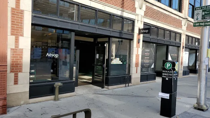 Aesop West Loop 9