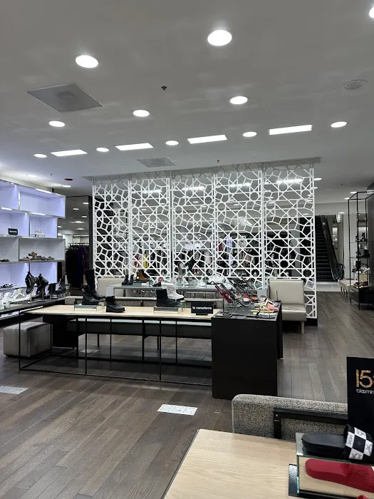 Bloomingdale's 9