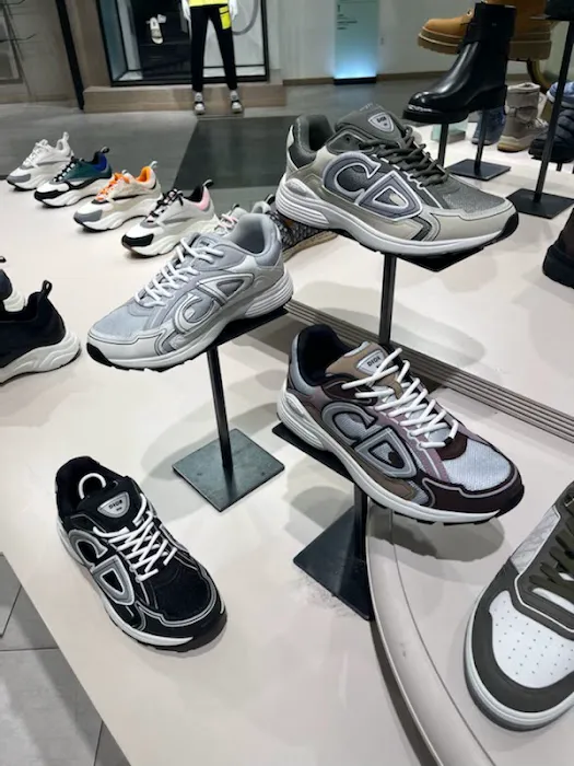Saks Fifth Avenue 9