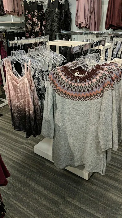 Maurices 6