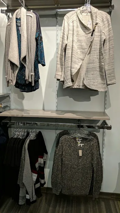 Maurices 9