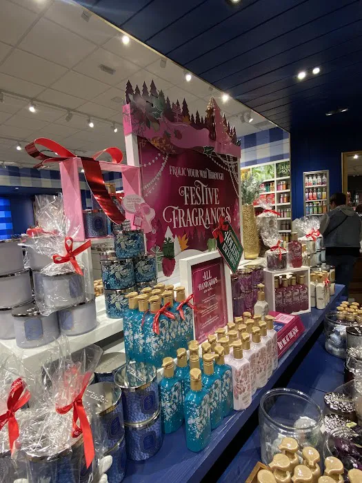 Bath & Body Works 2