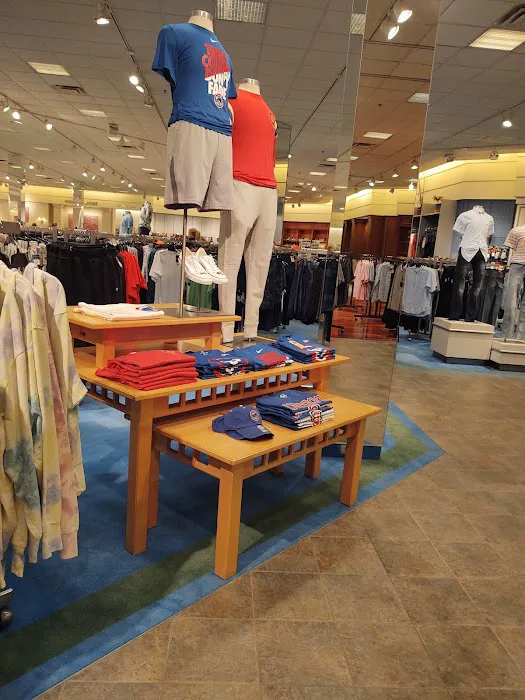 Von Maur 9