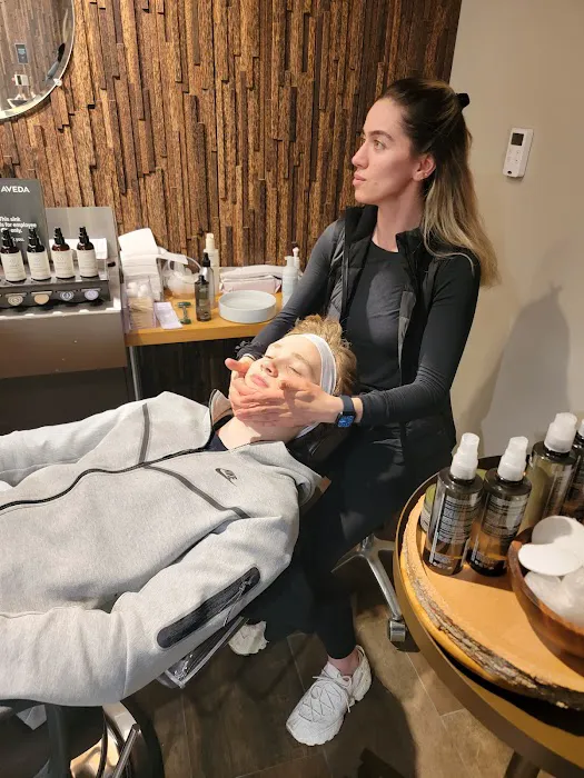 Aveda Store 3