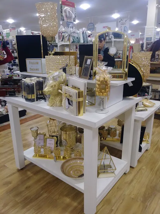 HomeGoods 5