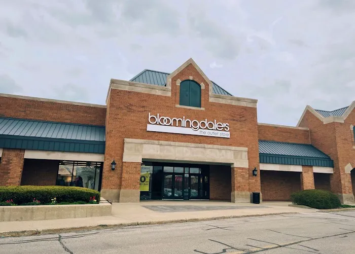 Bloomingdale's Outlet 4