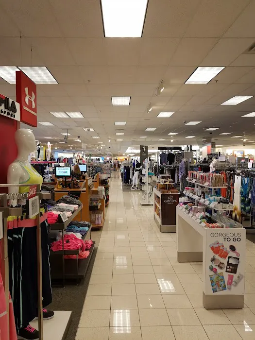 Marshalls & HomeGoods 0