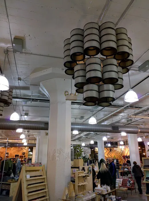 Urban Outfitters 0