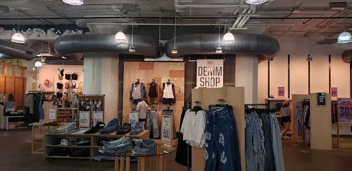 Urban Outfitters 6
