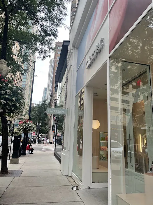Glossier Chicago 0