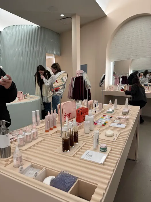 Glossier Chicago 2