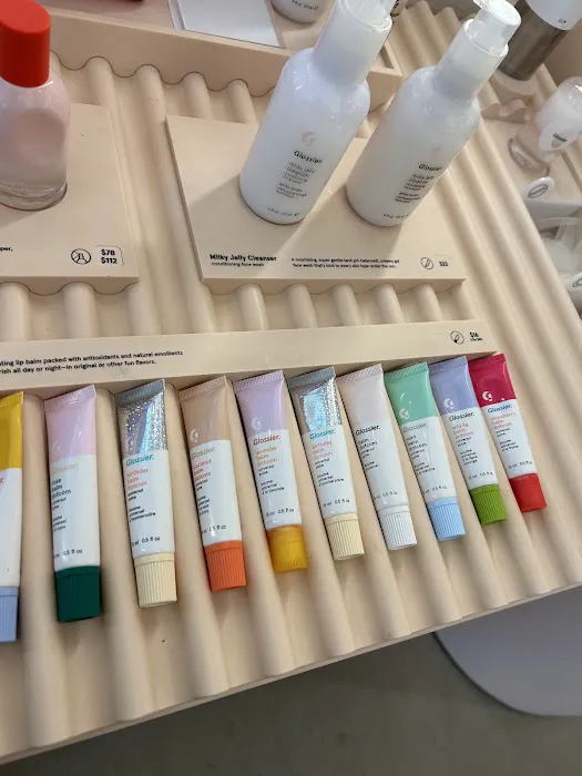 Glossier Chicago 3