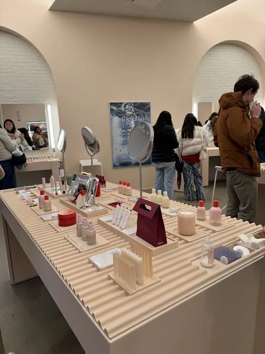 Glossier Chicago 8