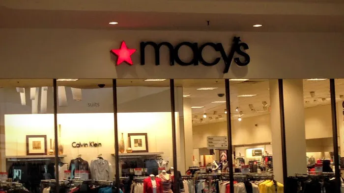Macy's 0