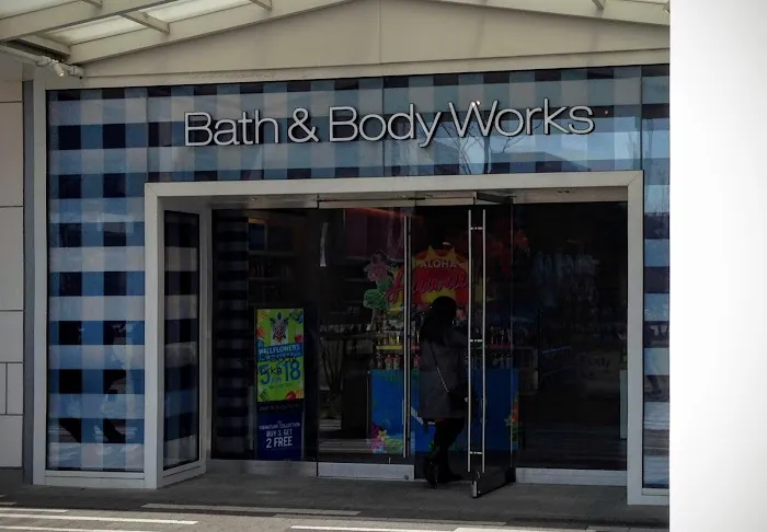 Bath & Body Works 4