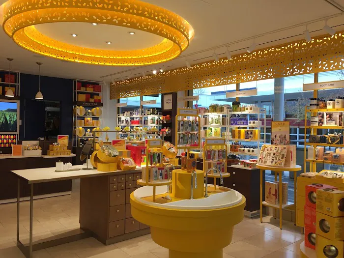 L'OCCITANE EN PROVENCE 2
