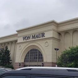 Von Maur ico