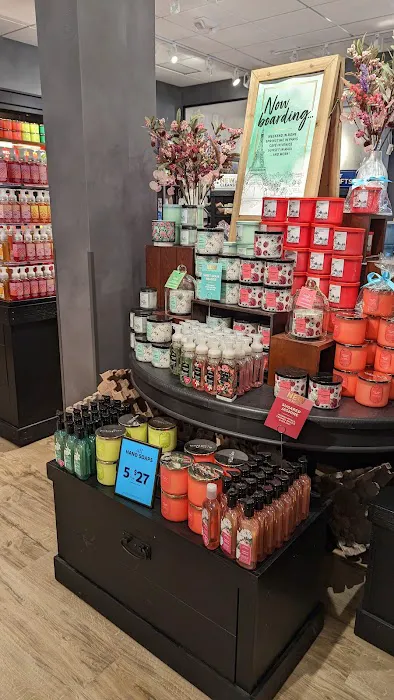 Bath & Body Works 1