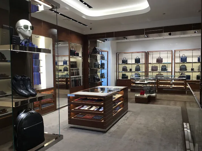 Ferragamo 2
