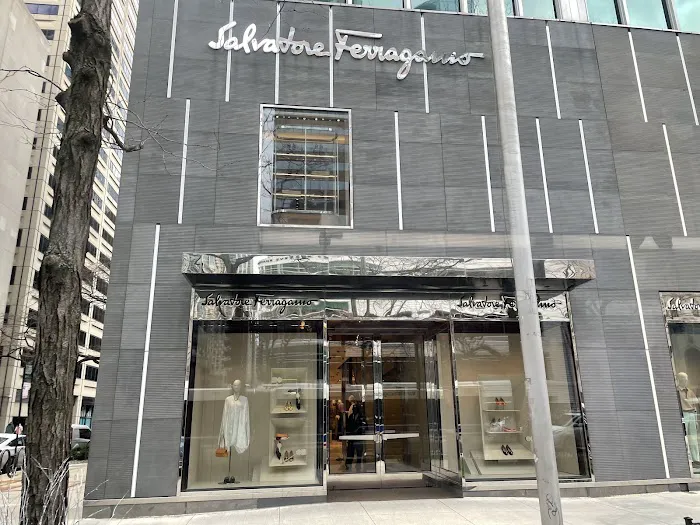 Ferragamo 0