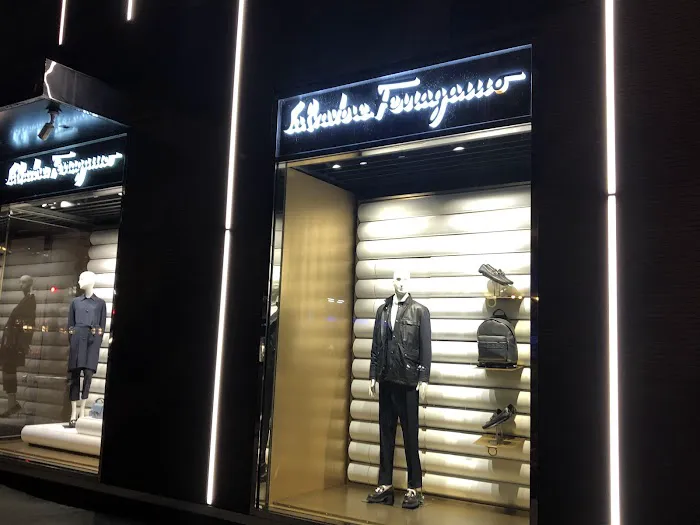 Ferragamo 6