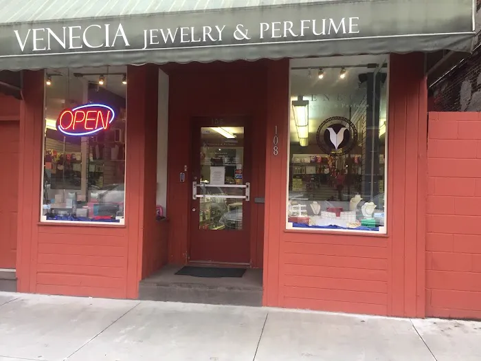 Venecia Jewelry & Perfume LLC 4