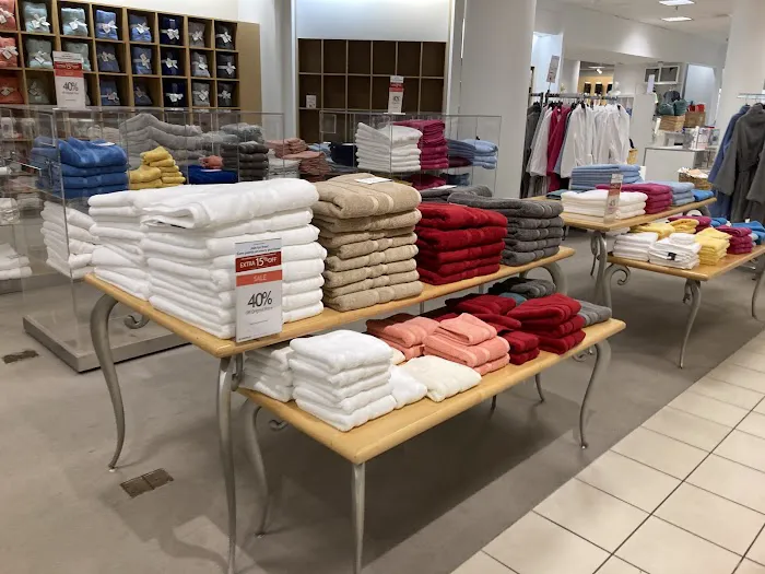 Macy's 9