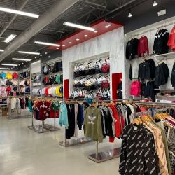 Tops and Bottoms Lansing ico