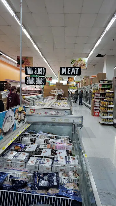 Saraga International Grocery 9