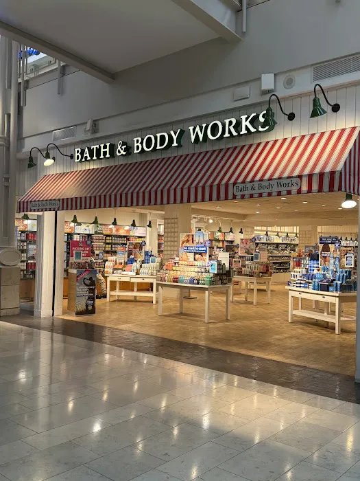 Bath & Body Works 1
