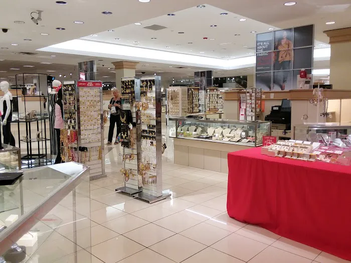 Macy's 0