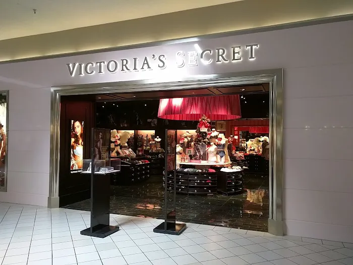 Victoria's Secret & PINK by Victoria's Secret 5