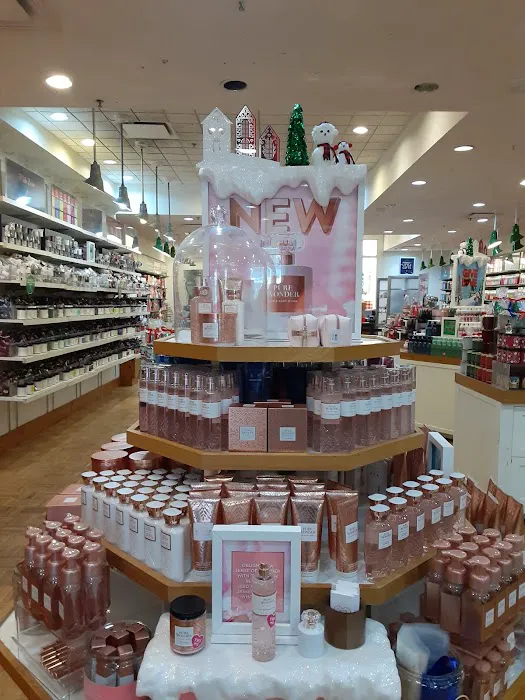 Bath & Body Works 2