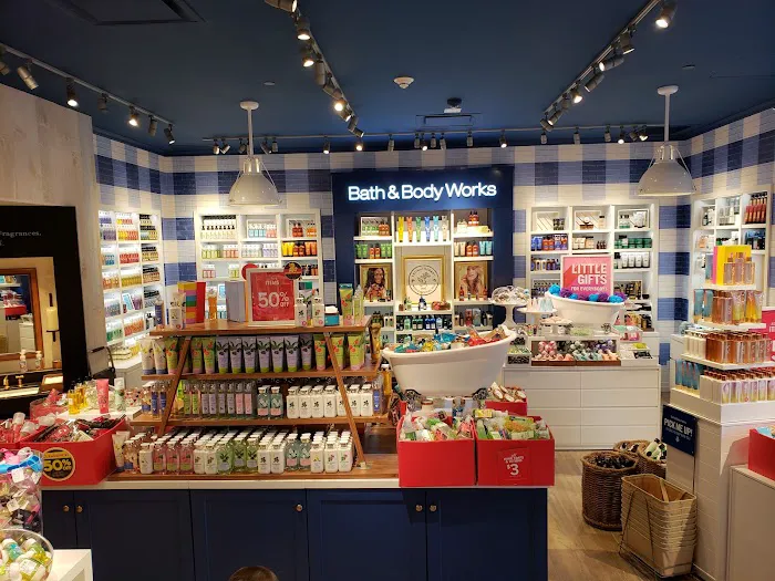 Bath & Body Works 4