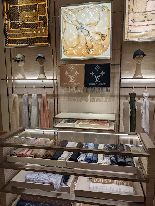 Louis Vuitton Indianapolis Keystone 7